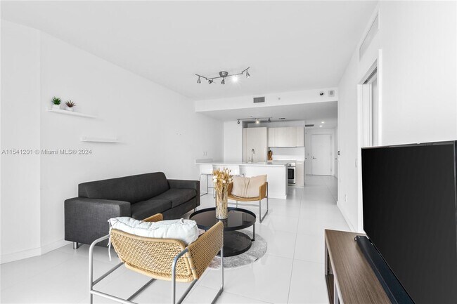 Foto del edificio - 501 NE 31st St