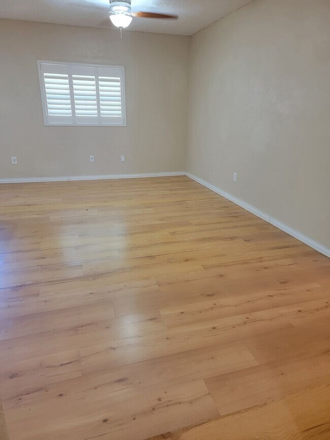 Building Photo - Adorable 2/1 in Hernando!!!