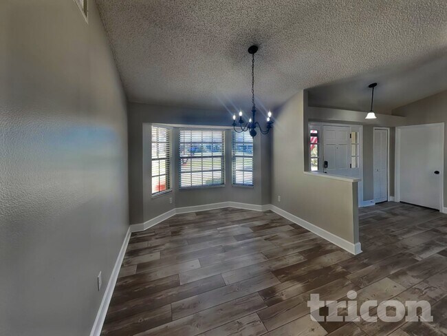 Foto del edificio - 2354 Abalone Blvd