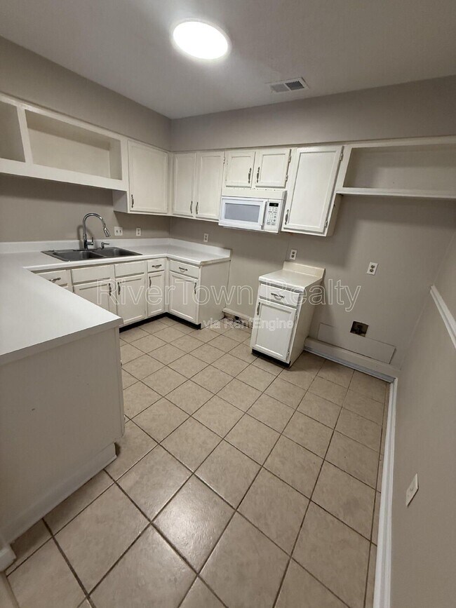Foto del edificio - 1620 Beaver Trail Dr
