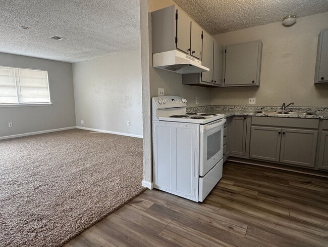 Foto del edificio - 6707 SW Beta Ave