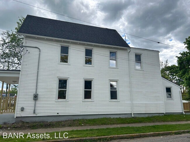 Foto del edificio - 3 br, 1.5 bath House - 800 High Street