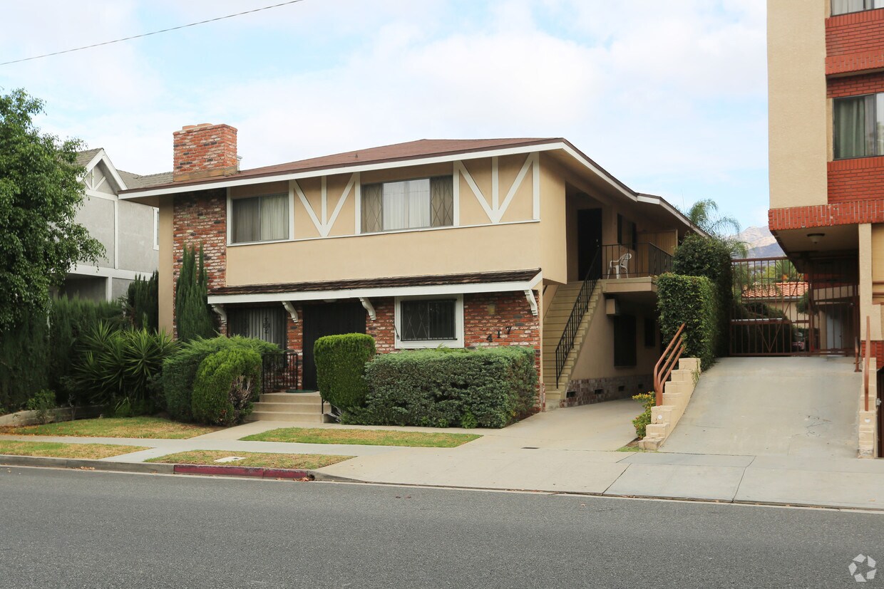 Foto principal - 417 W Stocker St
