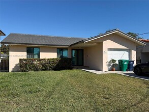 Building Photo - 6541 SW 31st St