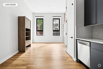 Building Photo - 317 W 51st St