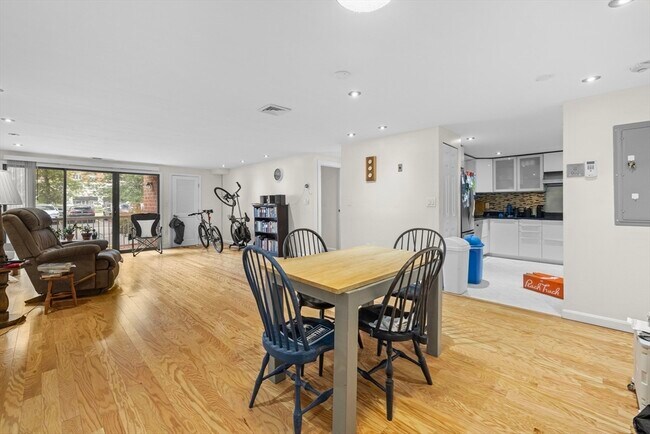 Foto del edificio - 30 Revere Beach Pkwy