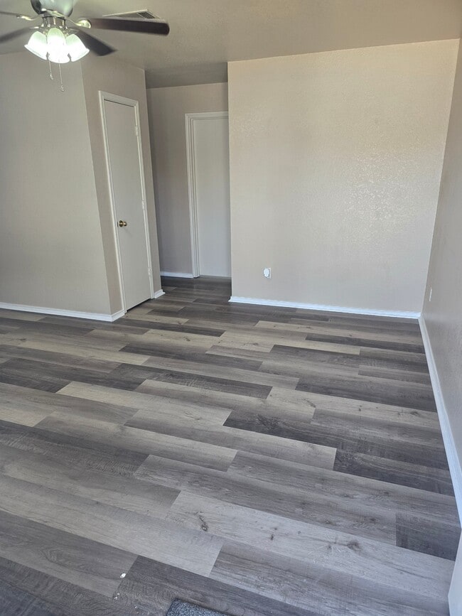 Building Photo - 1108 Horizon Dr