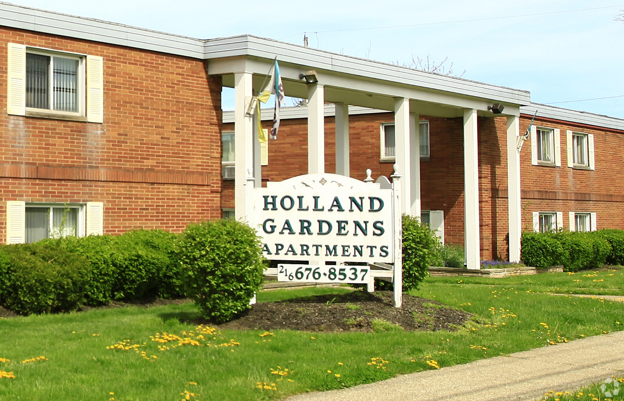 Holland Gardens Apartments – photo 3