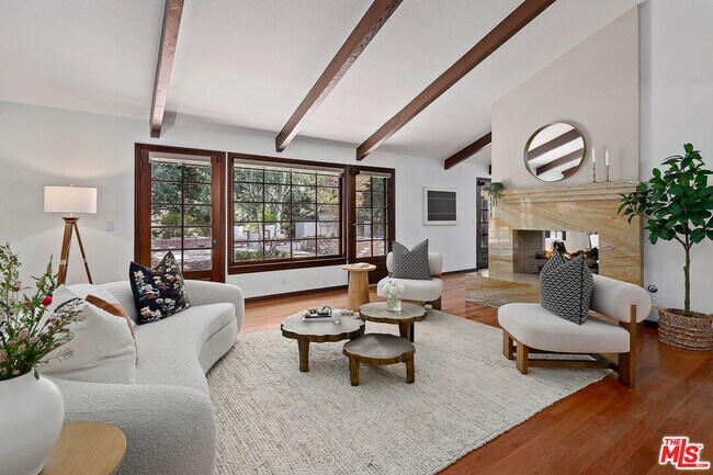 Foto del edificio - 3050 Arrowhead Dr