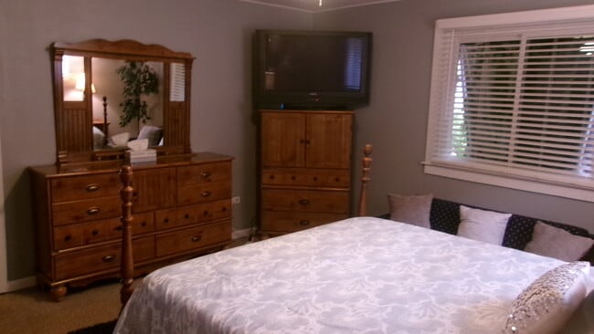 Master Bedroom - 1241 Superior Ave