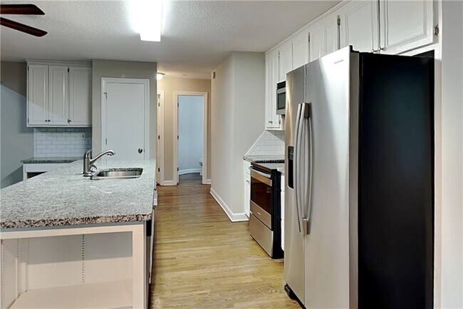 Building Photo - 730 Wheeler Peak Way