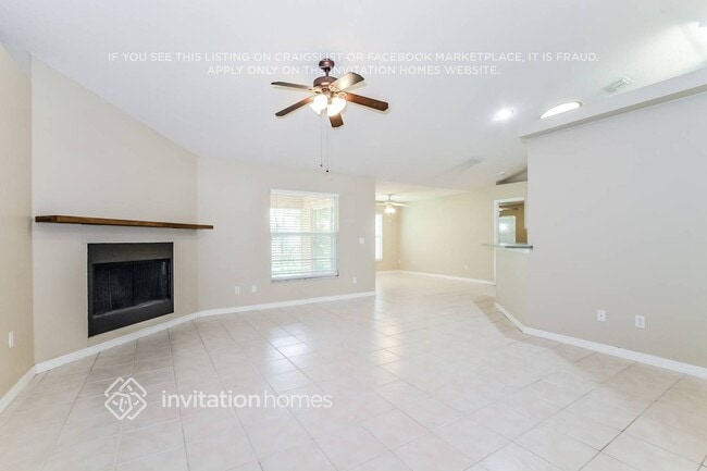 Building Photo - 1515 Pine Tree Dr