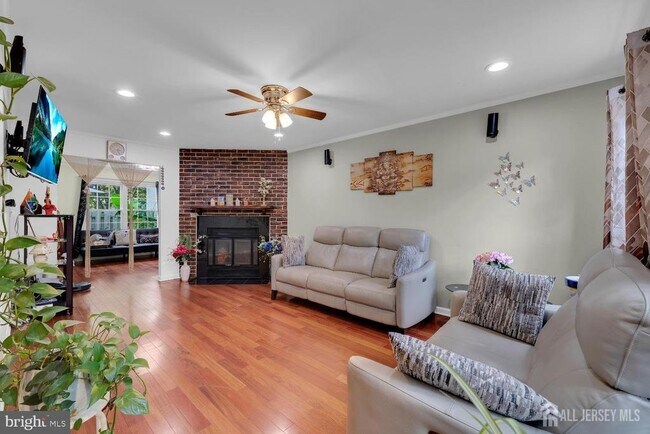 Foto del edificio - 5 Pond View Dr