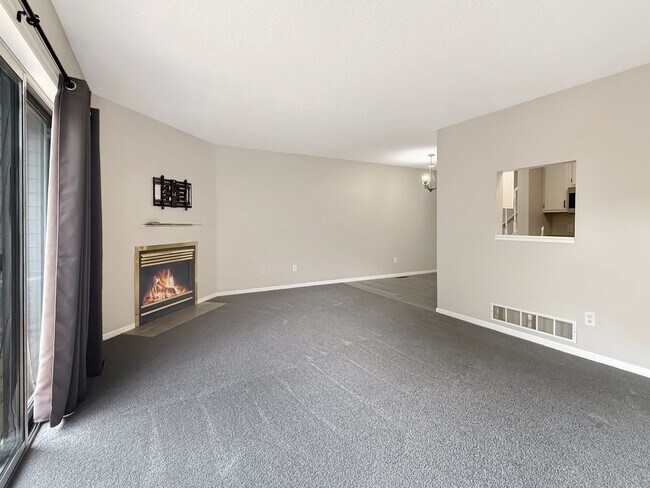 Foto del edificio - 14393 Estates Ave