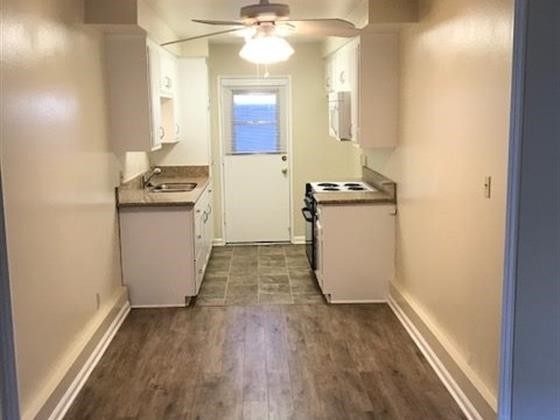Foto del edificio - 426 E Elmwood Ave