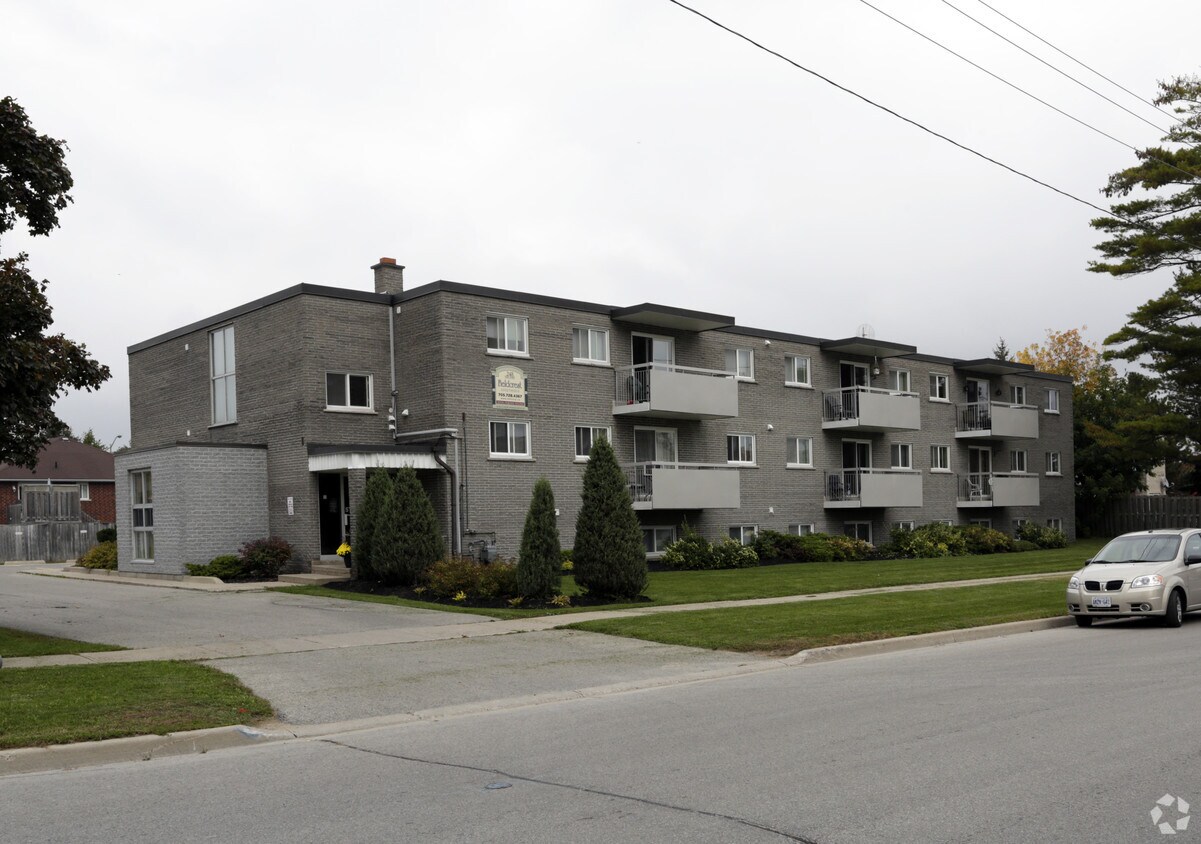 Primary Photo - Fieldcrest Apartments