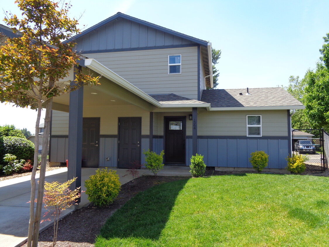 Foto principal - 1364 Northern Heights Loop NE