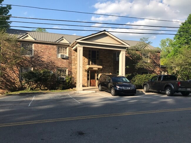 Building Photo - 212 Westwood Dr