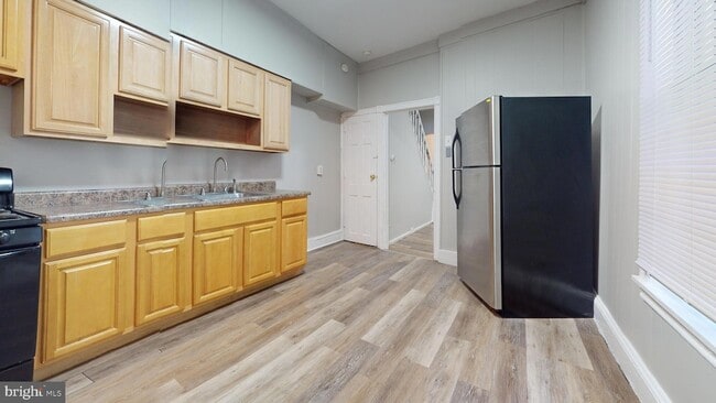 Photo - 5139 Ludlow St Apartment