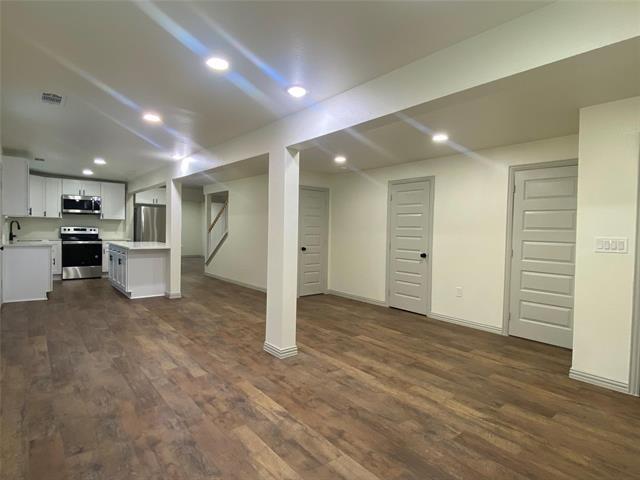 Building Photo - 411 Euclid St