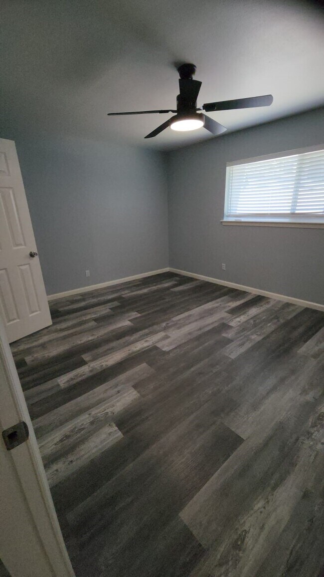 Foto del edificio - 2677 Gessner Rd