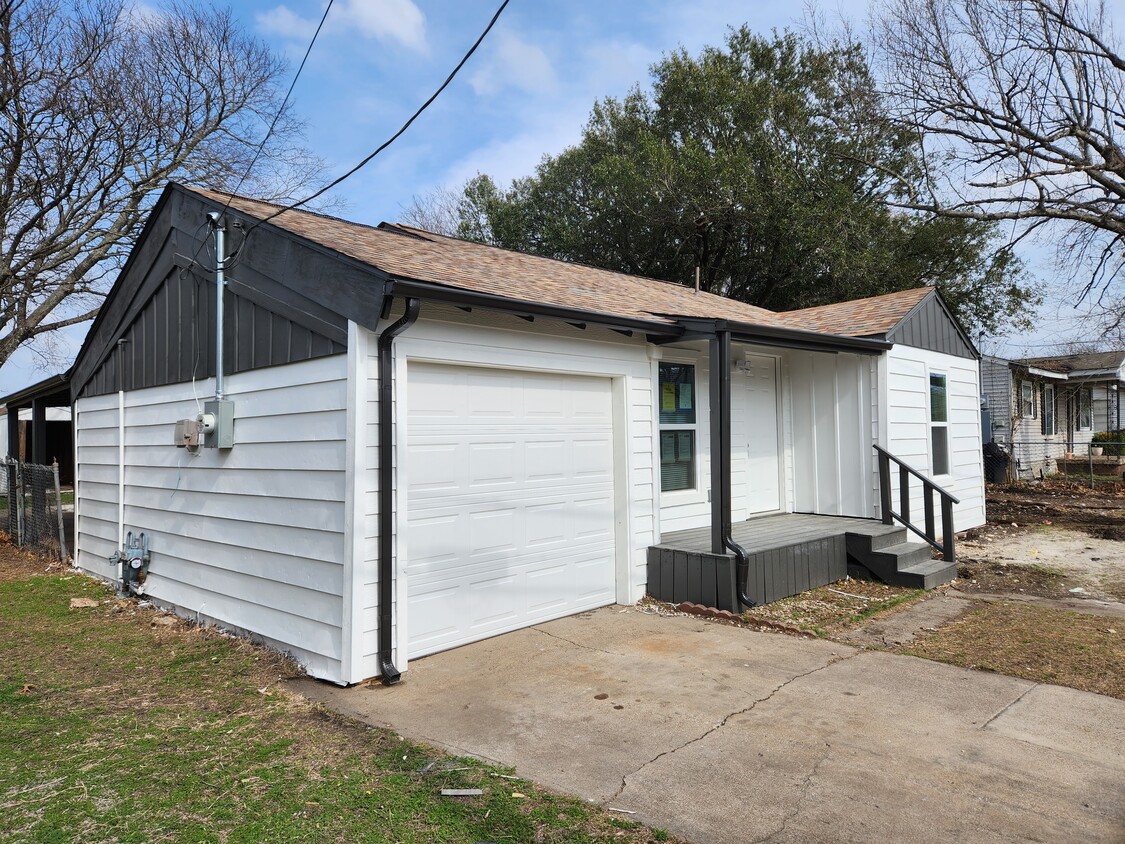 405 Perry Ave, Waxahachie, TX 75165 House Rental in Waxahachie, TX