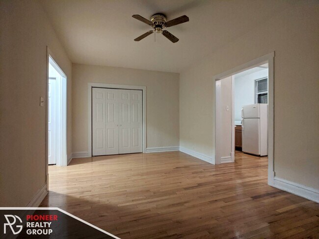 Foto del edificio - 630 W Cornelia Ave