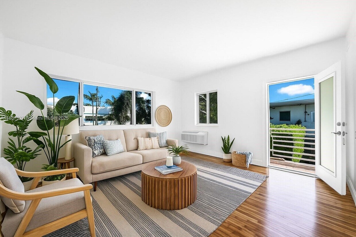 Foto principal - 320 85th St