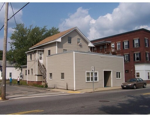 Building Photo - 208 Main St
