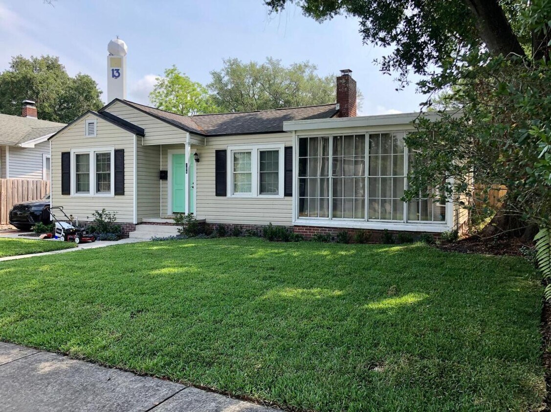 Foto principal - 104 S Beverly Ave