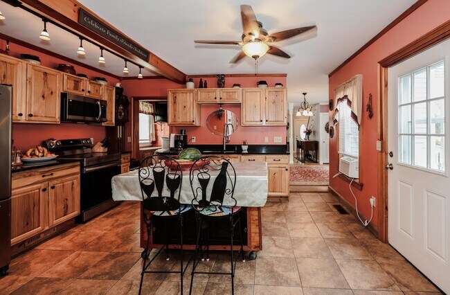 Foto del edificio - 90 Merrimack St