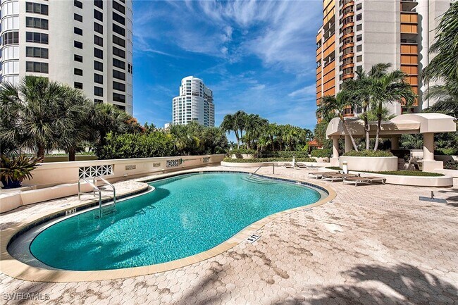 Foto del edificio - 4255 Gulf Shore Blvd N