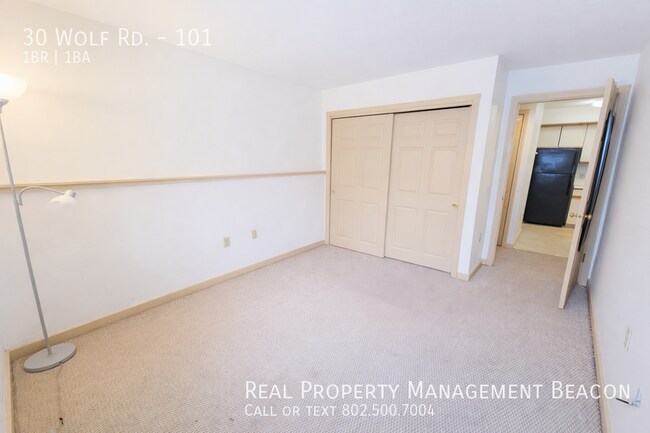 Foto del edificio - 30 Wolf Rd