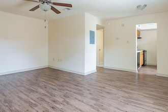 aoa-13.jpg - Ardendale Oaks Apartments