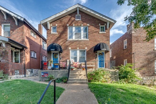 Building Photo - 5007 Tholozan Ave