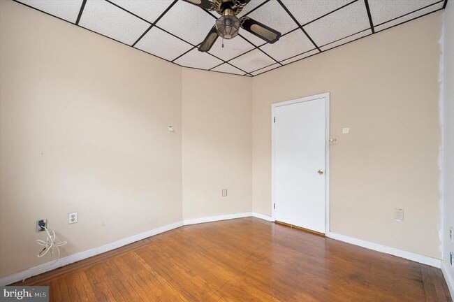 Building Photo - 1639 Wolf St