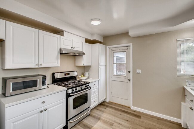 Foto del edificio - Renovated La Mesa home for rent with a lar...