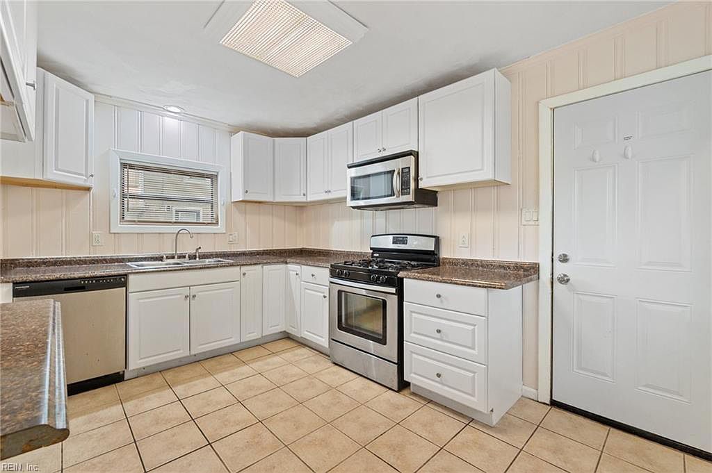 31 Dahlgren Ave, Portsmouth, VA 23702 House Rental in Portsmouth, VA