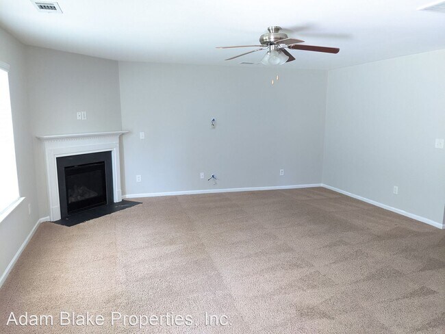Building Photo - 4 br, 2.5 bath House - 6515 Eastfield Park...