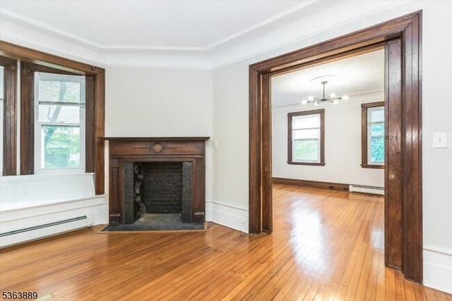 Foto del edificio - 287 Claremont Ave