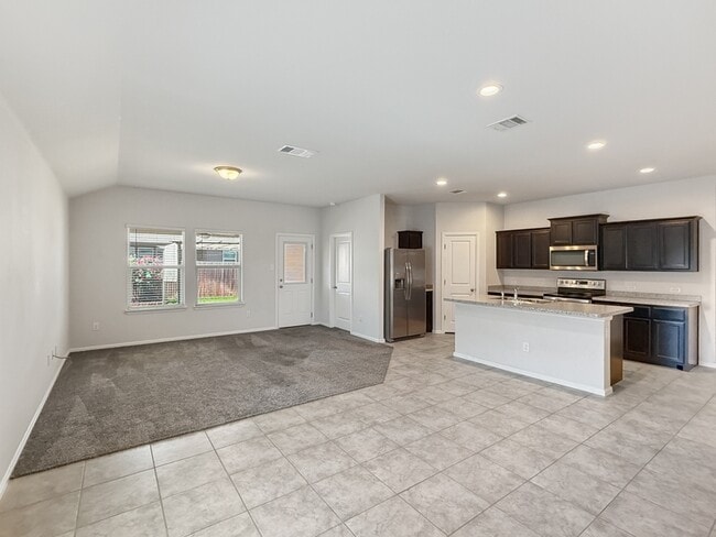 Foto del edificio - 908 Whisper Spgs Ct