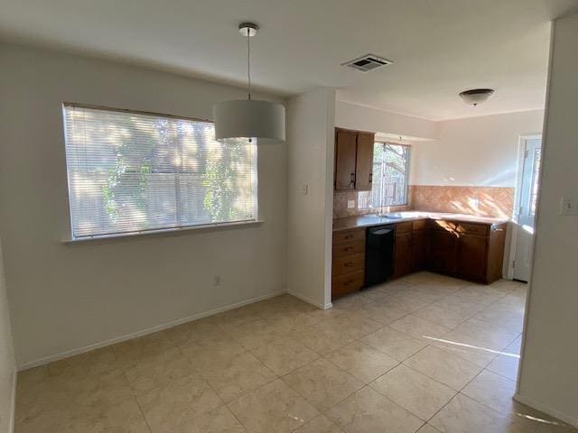Building Photo - 9404 Shady Oaks Dr