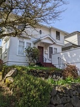Building Photo - 731 34th Ave