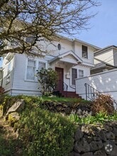 Building Photo - 731 34th Ave