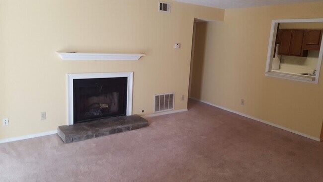 Foto del edificio - 1350 Brockett Pl