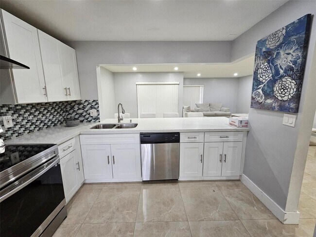 Foto del edificio - 2225 NW 45th Ave