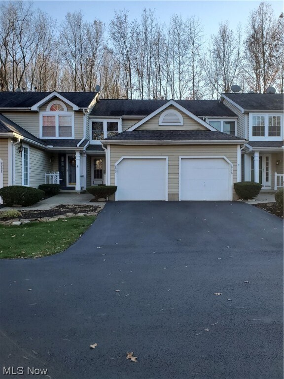 Building Photo - 2930 Heatherwood Ct
