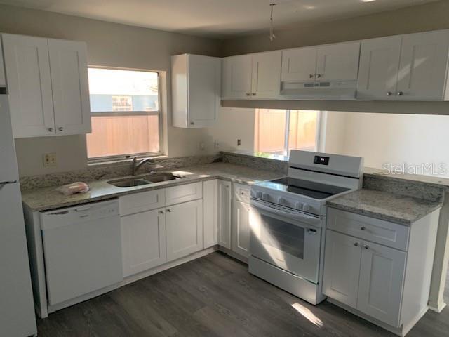 Foto del edificio - 9519 Pembridge Ct