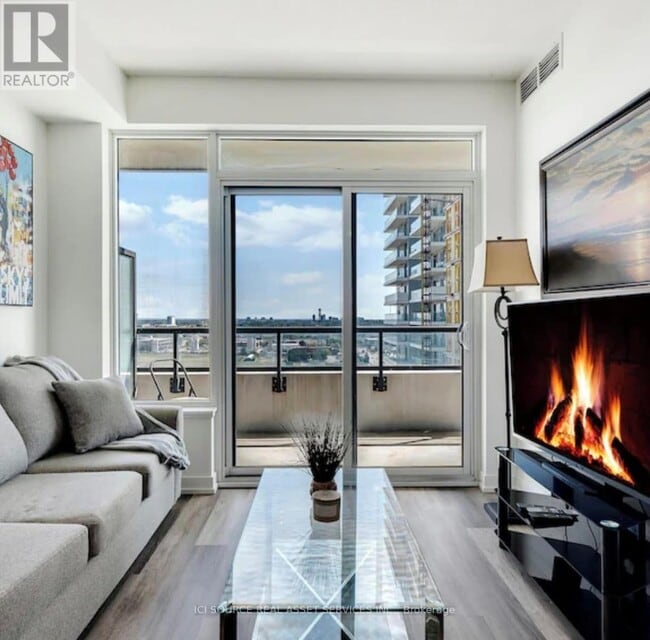 Photo du bâtiment - 1480 Bayly St