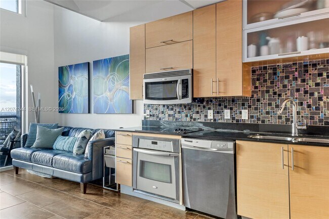 Foto del edificio - 60 SW 13th St
